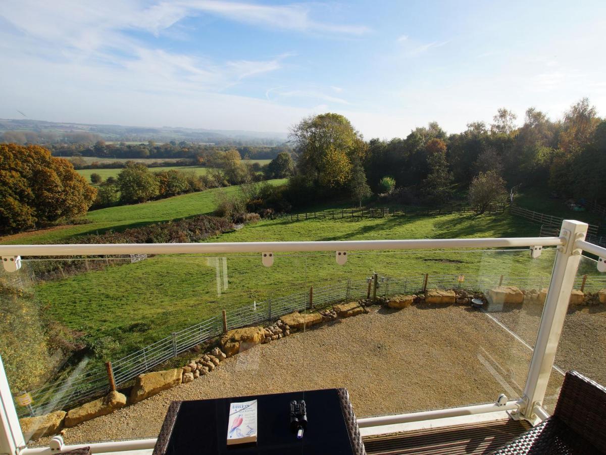 Beautiful Cotswold View Apartment Bourton-on-the-Water Exterior photo